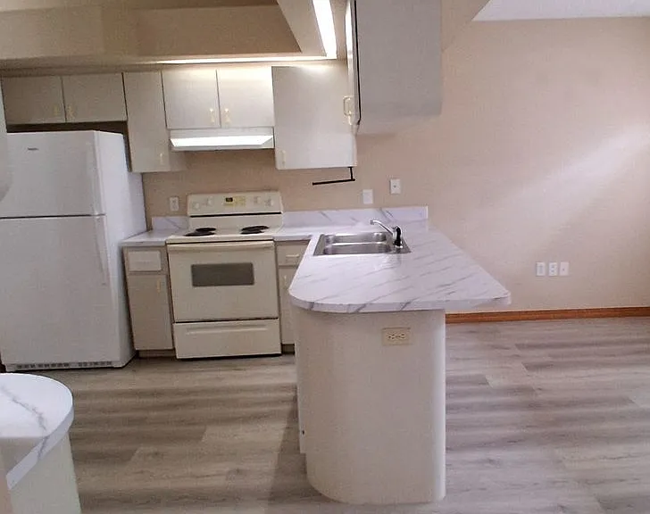 11404 Pike Ave — Photo 2