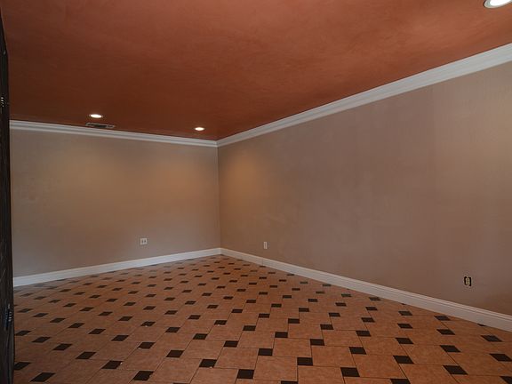 5th image of 771 Northey Dr