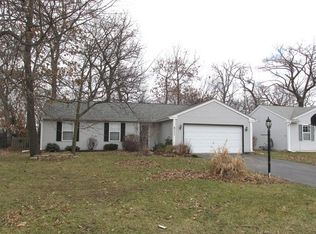 4111 Newport Dr, Island Lake, IL 60042