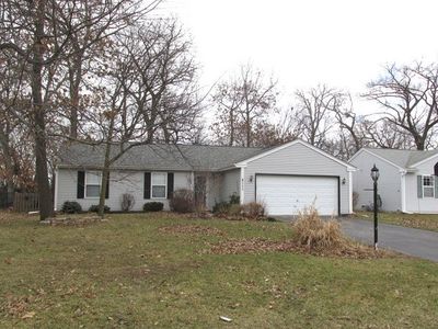 4111 Newport Dr, Island Lake, IL, 60042