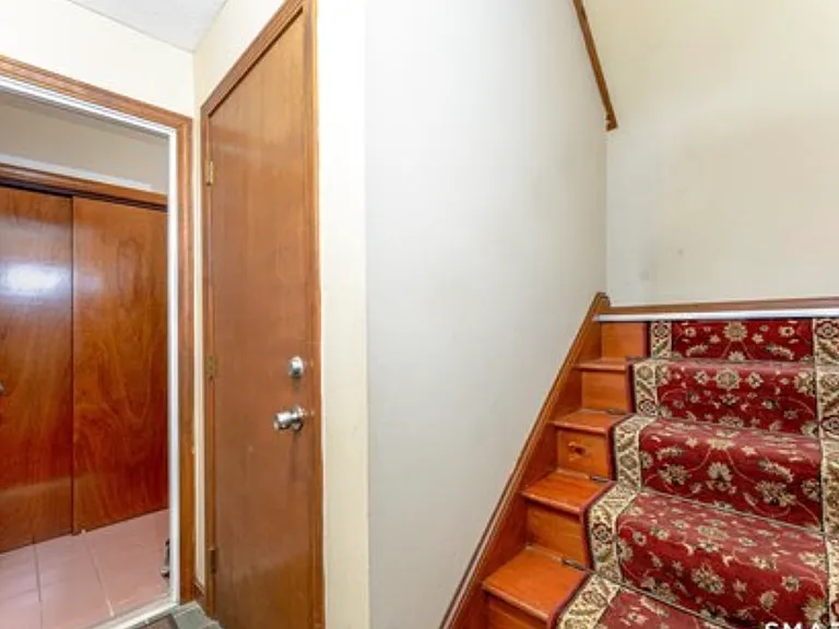 675 Highland Ave — Photo 3