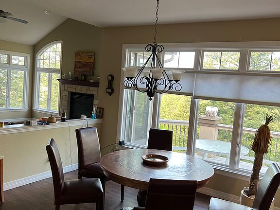 Lovely dining area with plenty of nature to view while you eat