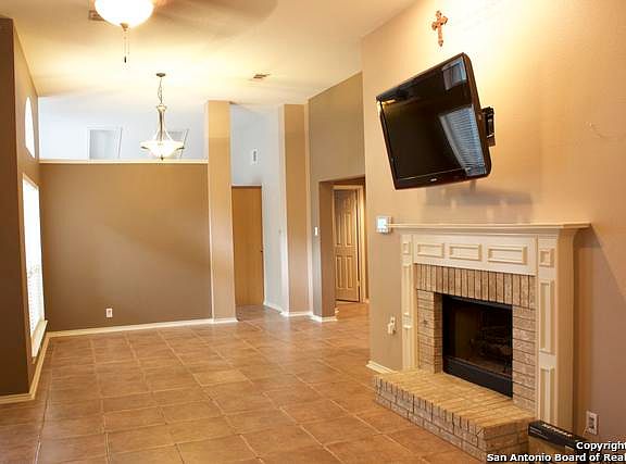 5th image of 1222 Reawick Dr