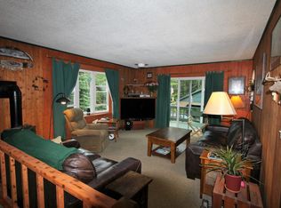 145 Grove Ln, Waterbury Center, VT 05677