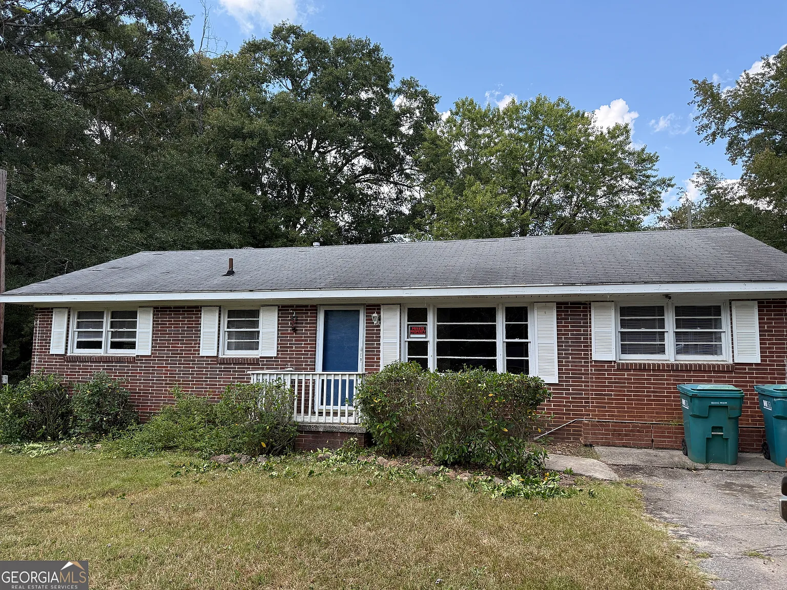1065 Nelson St photo 1