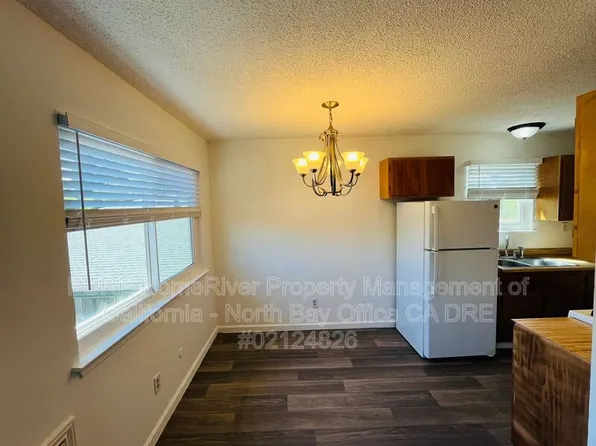 150 Oak Manor Ct APT C, Ukiah, CA 95482