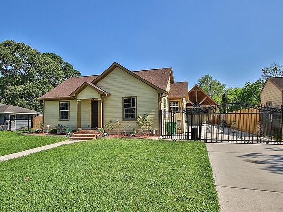3rd image of 8148 Glenbrook Dr