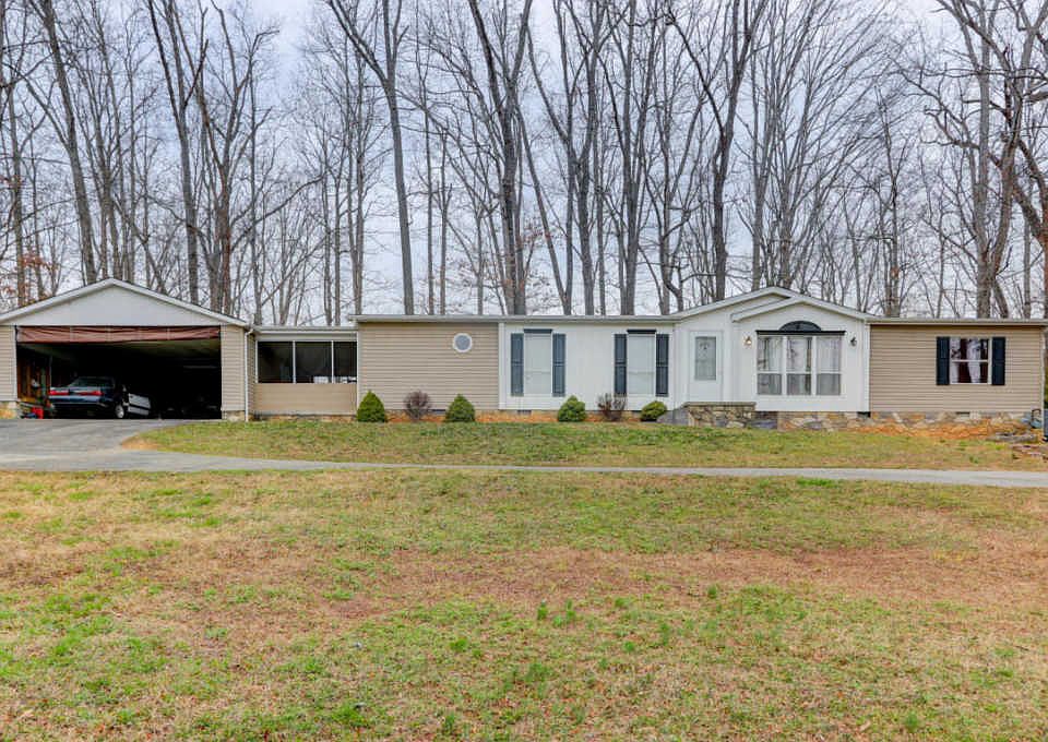 1st image of 829 Pinecrest Dr
