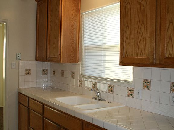 3rd image of 1214 Pontenova Ave