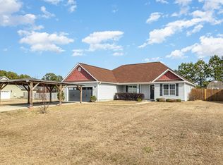 462 Carolina Oaks Cir, Linden, NC 28356