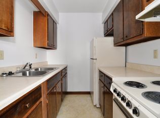 200 Ridge Dr, Marion, IA 52302