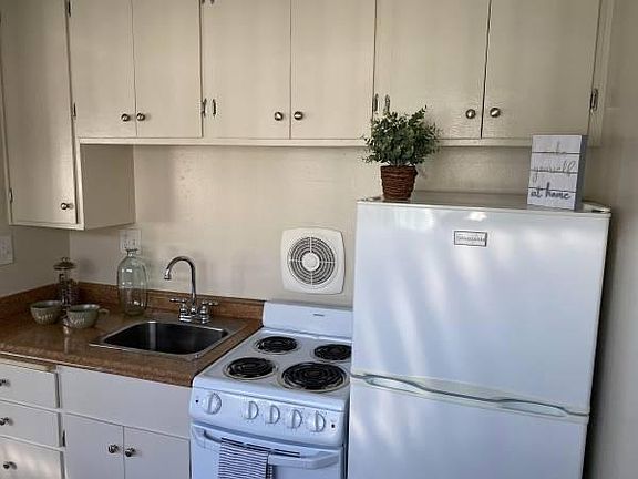 Angela Joseph Apartments - Studio