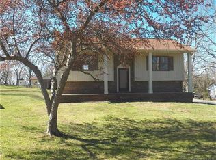 112 N 9th Ave, Maiden, NC 28650