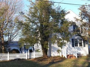 14 Dunbar Rd, Milford, CT 06460