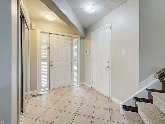 3rd image of 123 Forest Edge Trl