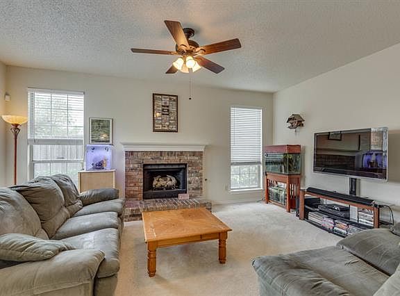 4th image of 114 Starbridge Ln