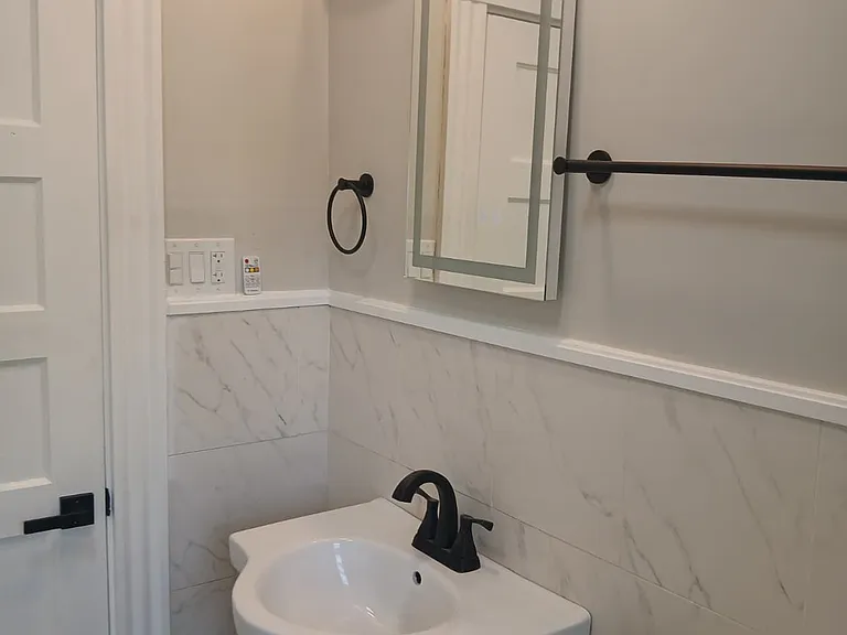 90 Edgemere Rd — Photo 13