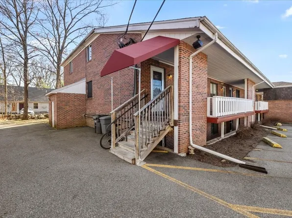 567 Smithfield Rd APT 39, North Providence, RI 02904