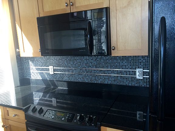 5th image of 300 S 16th St APT 603
