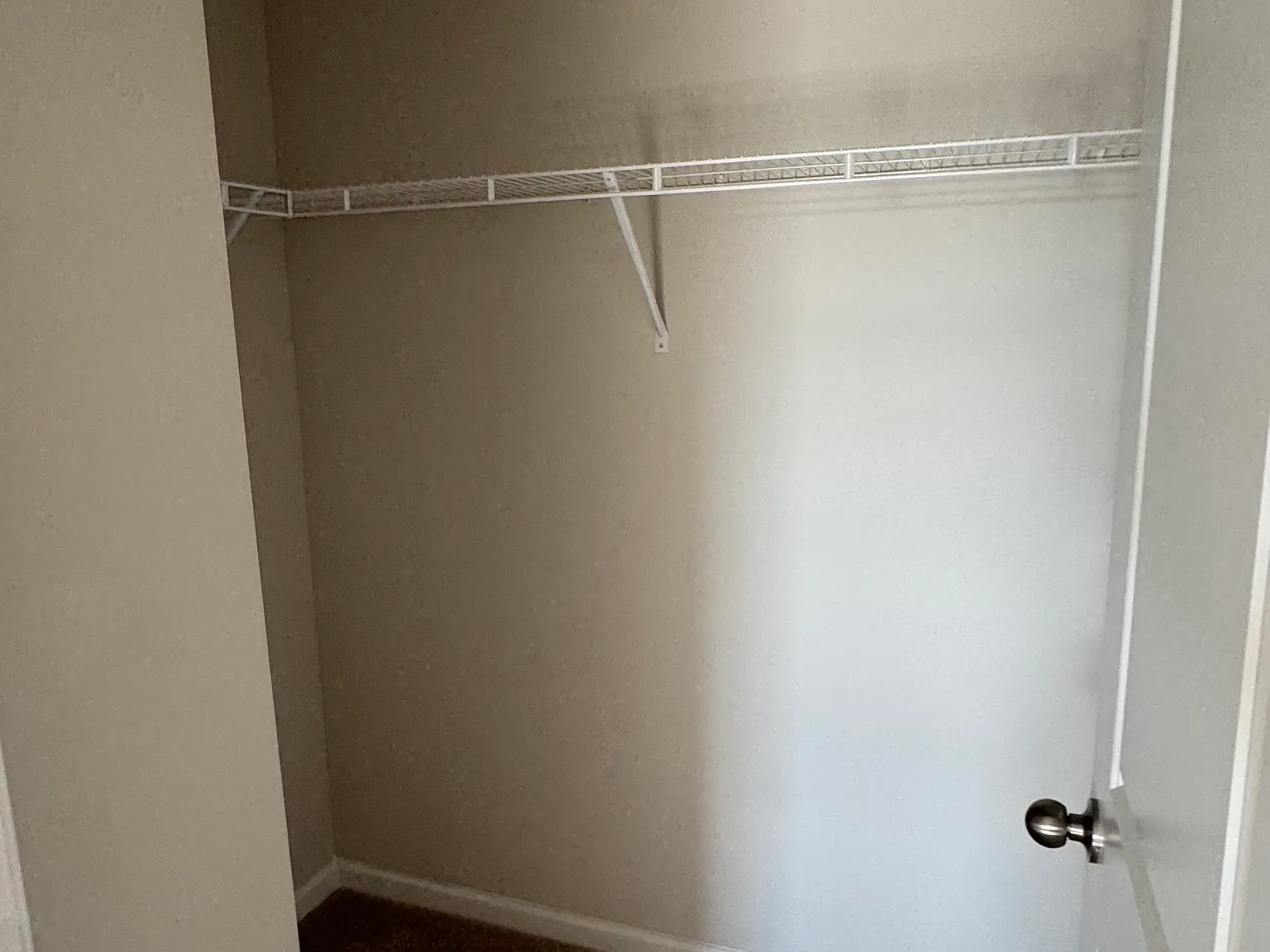 3 bed, 2.5 bath, 1405 sqft, $1,750 — Photo 2