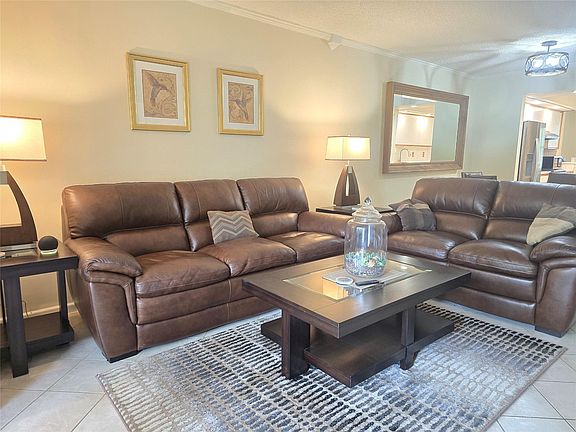 5th image of 1606 Abaco Drive #E1