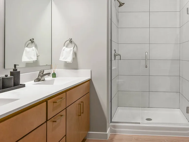 The Aurilla Apartments — Photo 14