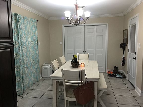 3rd image of 312 Emerald Dr