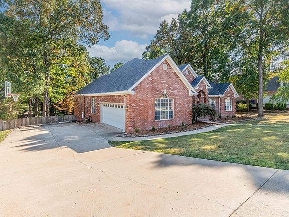 5th image of 12 Caddo Ct