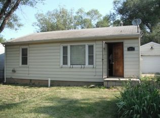 1814 SE 25th St, Topeka, KS 66605