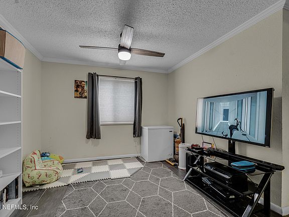4th image of 5811 ATLANTIC Boulevard #201