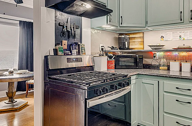 2221 W Bijou St — Photo 6