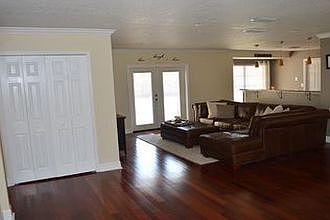 4th image of 3102 Forest Knoll Cir