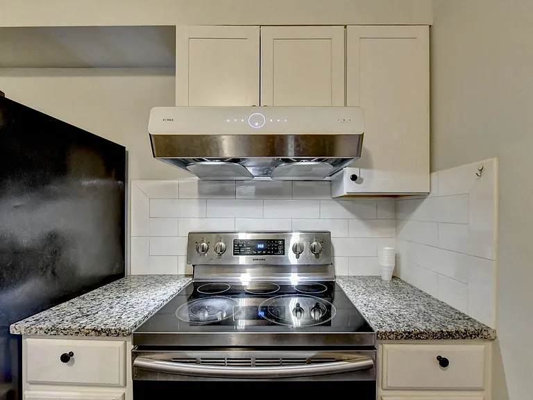3071 Colonial Way #J — Photo 24
