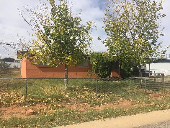 Another view of large comfortable front yard