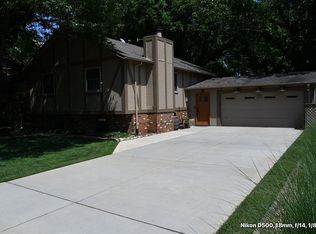25 River Boat Dr, Saint Peters, MO 63376