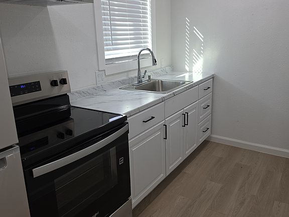 3rd image of 2116 Rancho Rd #B