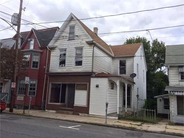 111 W Ridge St, Lansford, PA 18232