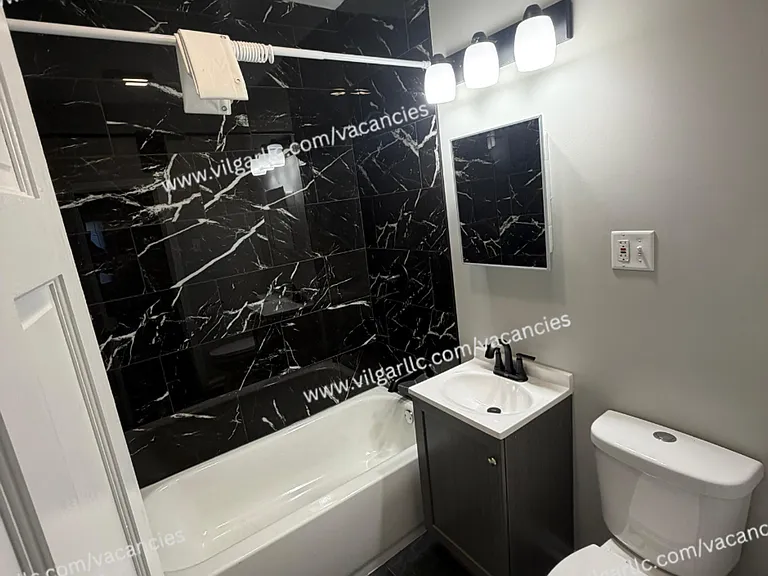 825 Merrill St — Photo 13