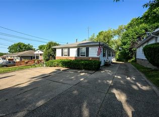 590 & 592 Stephens Rd, Akron, OH 44312