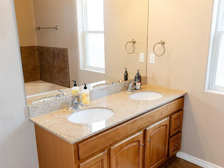 3008 Fred Daugherty Dr — Photo 25