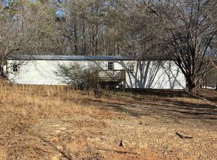 450 Tumble Rock Dr, Cowpens, SC 29330