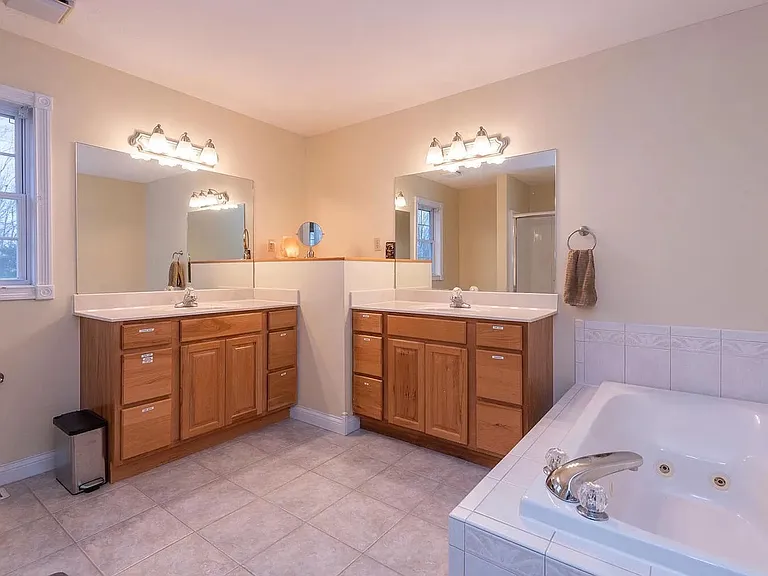 929 S Fenbrook Ct — Photo 14