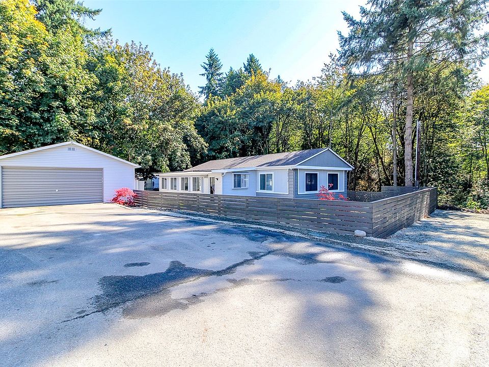 1st image of 15713 80th Avenue E