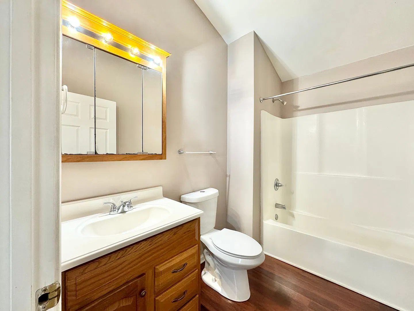 3 Bedroom Duplex off Alamance Church Road — Photo 4