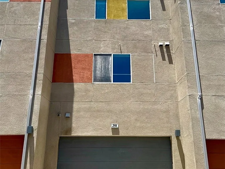248 Rockefeller — Photo 36