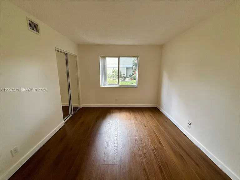 114 Gardens Dr #104 — Photo 8