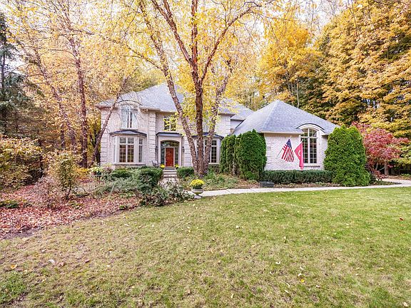 2nd image of 50290 Thetford Ct W