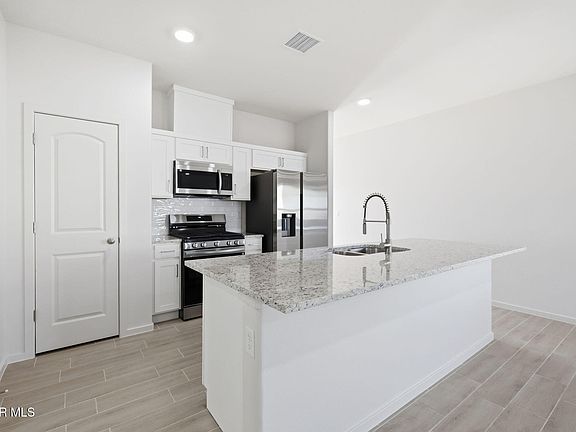5th image of 13953 Victory Sky Ave