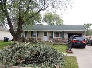 811 Hayward Ave, Streamwood, IL 60107