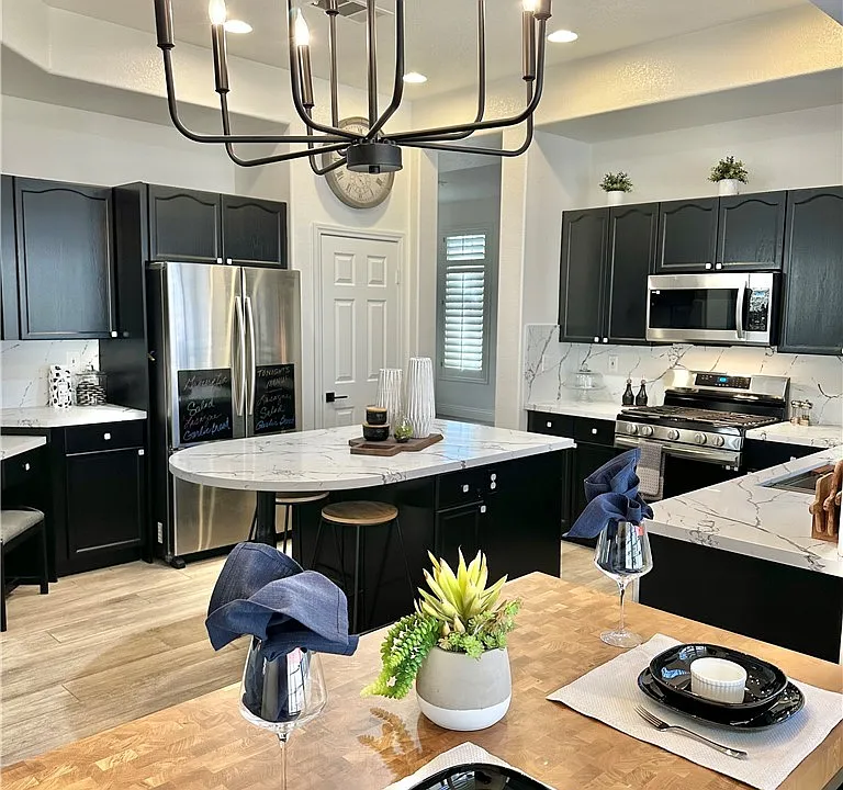 20 Chateau Whistler Ct